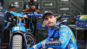 Bartosz Zmarzlik i jego motocykl w Grand Pirx.