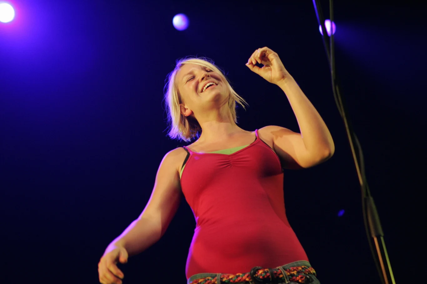 Sia podczas występu z Zero 7