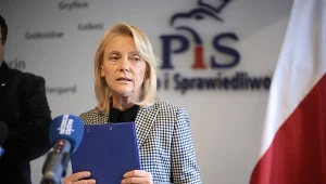Była radna PiS odwołana. "Minister może za mną teczkę nosić"