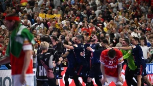 Radość Francji, rozpacz Danii. Po dogrywce mistrzowie olimpijscy pokonali mistrzów świata w finale mistrzostw Europy