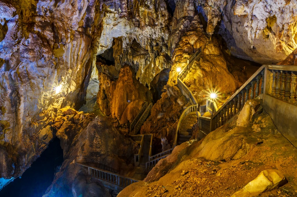 Cueva del Tesoro to jedna z trzech takich jaskiń na świcie 