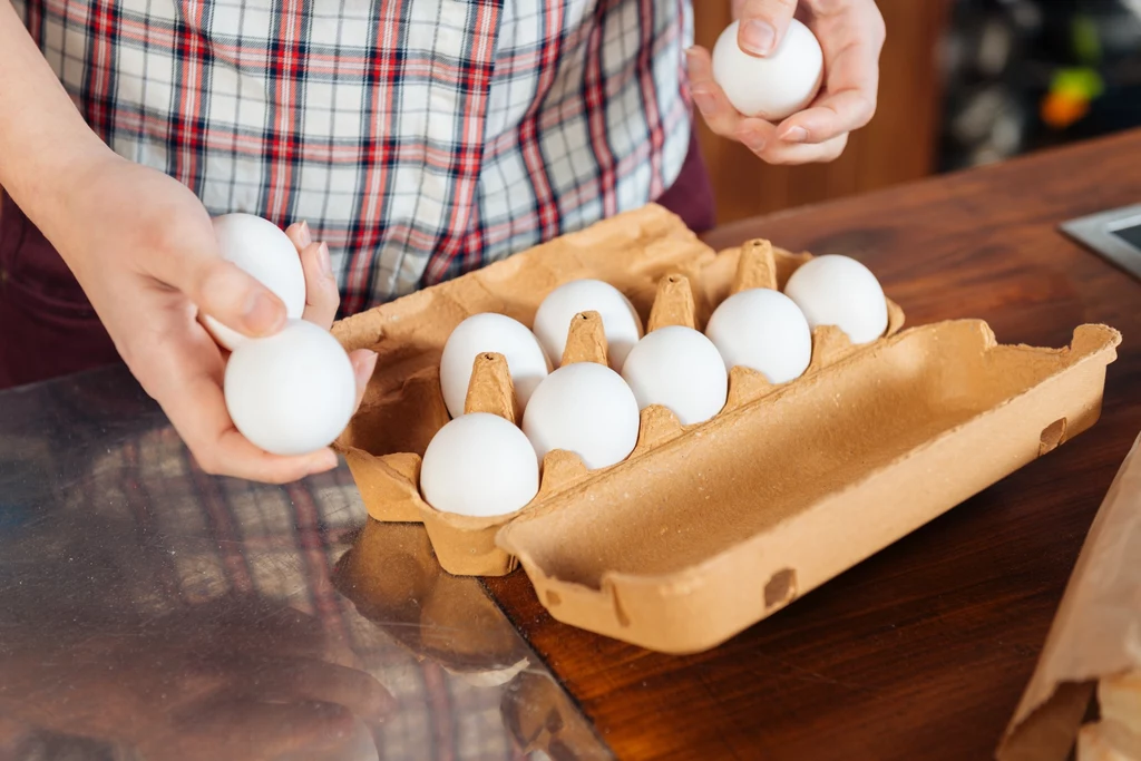 Dlaczego nie warto wyrzucać wytłaczanek z jajek?