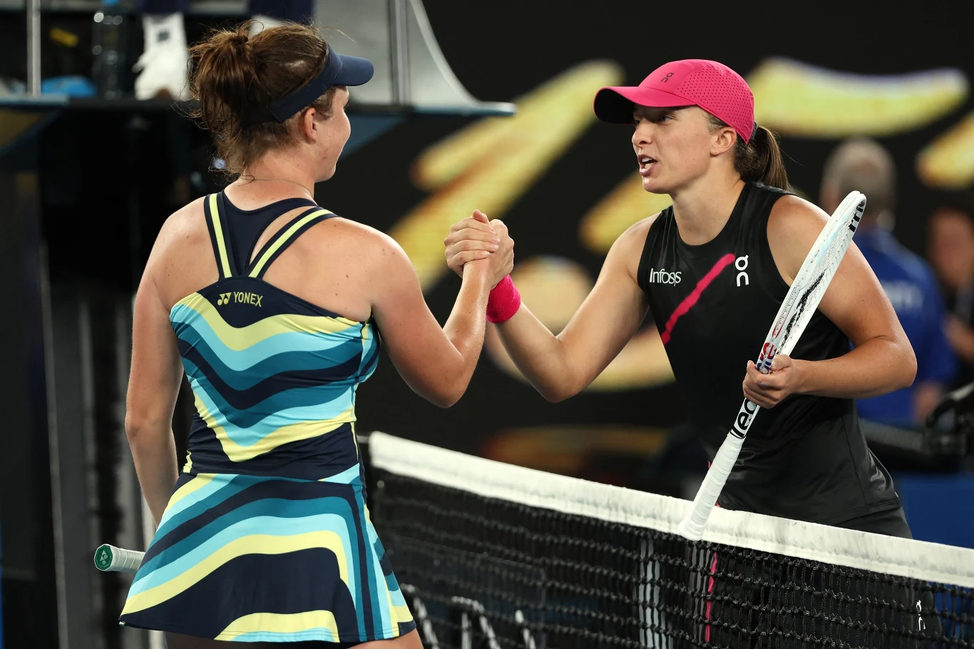 Linda Noskova i Iga Świątek Linda Noskova i Iga Świątek