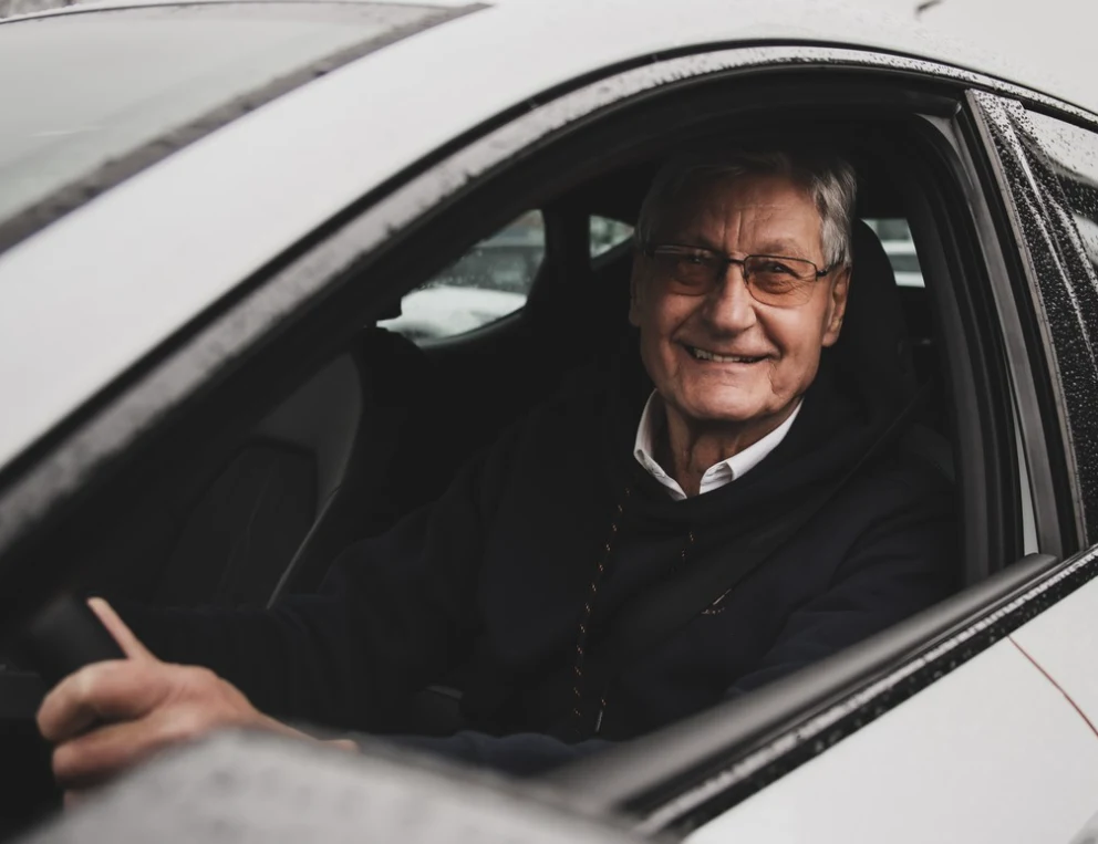 Maciej Wisławski i Cupra Leon. Słynny pilot rajdowy odebrał nowy samochód Maciej Wisławski i Cupra Leon. Słynny pilot rajdowy odebrał nowy samochód