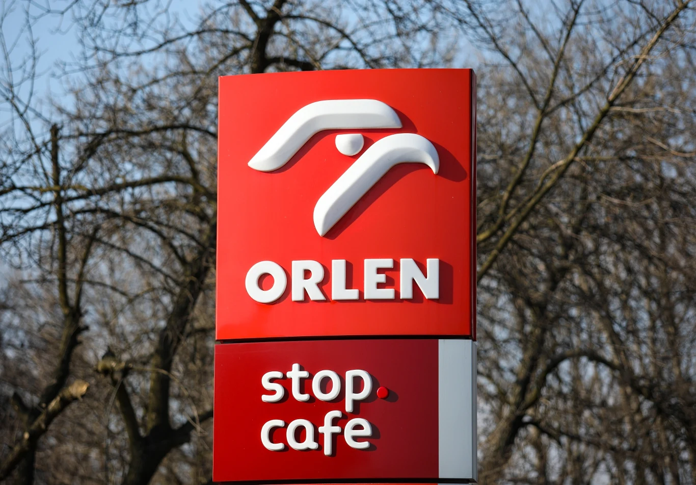 Orlen miał wydać milion złotych na detektywa, który zajmował się inwigilacją posłów opozycji - podał premier Orlen miał wydać milion złotych na detektywa, który zajmował się inwigilacją posłów opozycji - podał premier