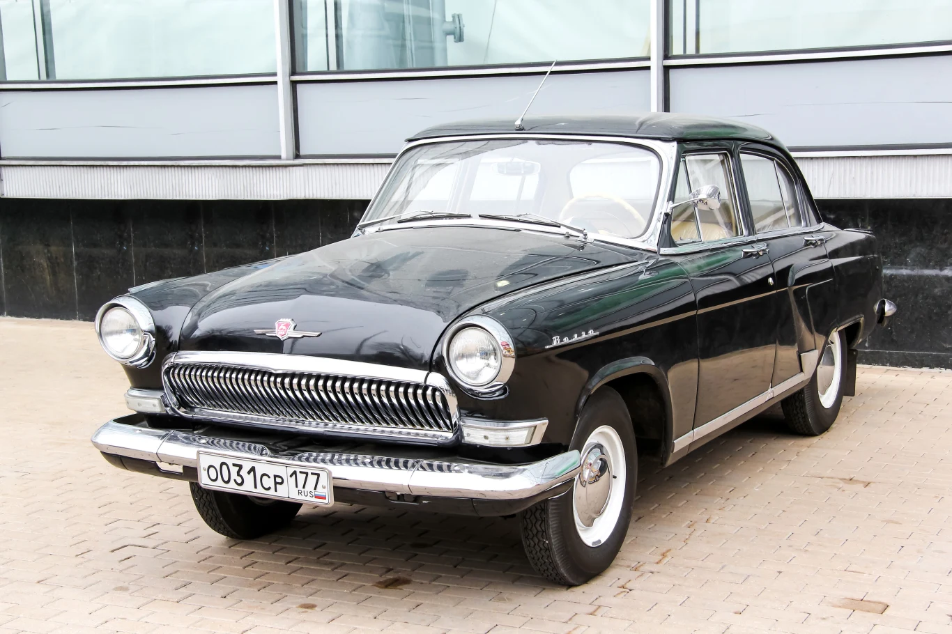 Produkowany do 1970 roku GAZ-21 Wołga przez długie lata był jednym z powszechniejszych pojazdów w ZSRR. 