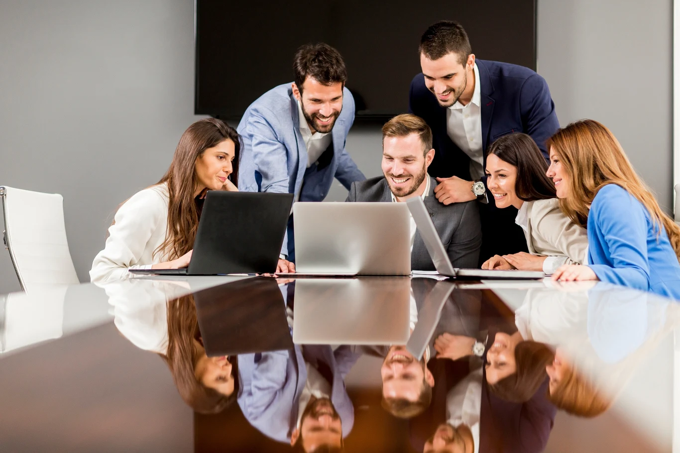 Mężczyźni o imieniu Lain są lubiani przez współpracowników. Świetnie odnajdują się w pracy grupowej