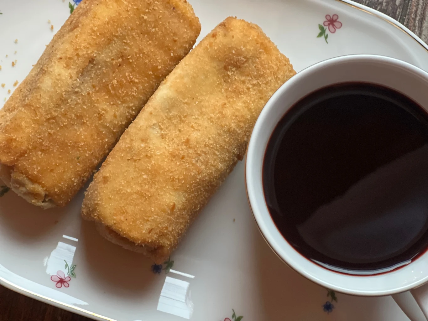 Krokiety najlepiej smakują z barszczem czerwonym