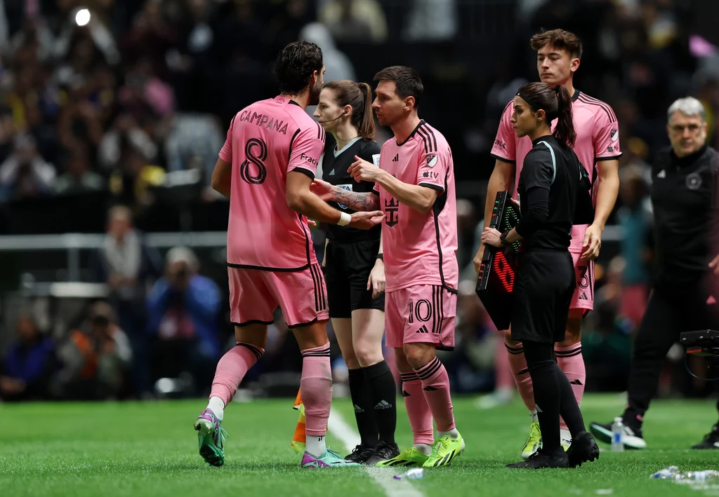 Leo Messi pojawił się na murawie dopiero w 83. minucie Leo Messi pojawił się na murawie dopiero w 83. minucie