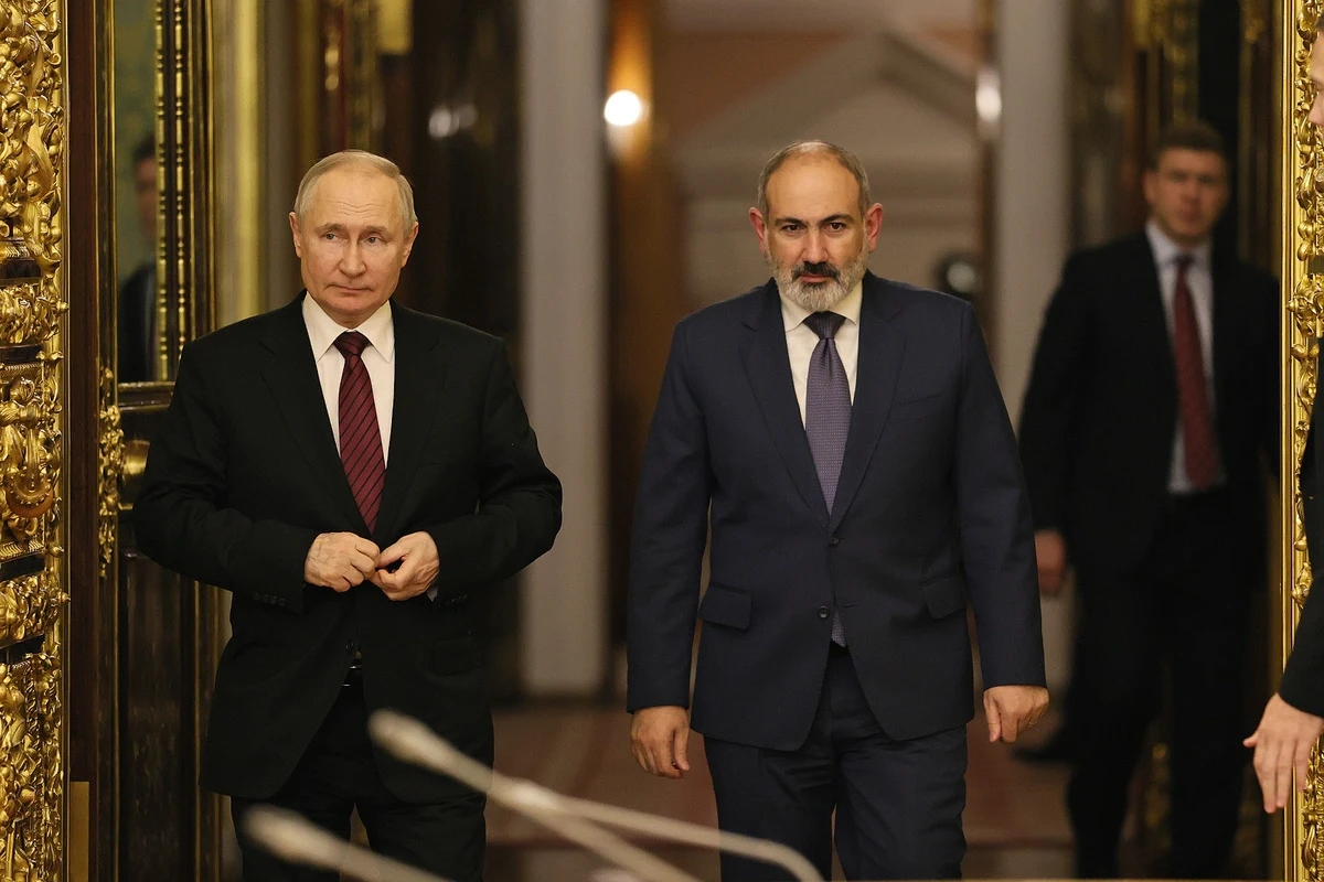 Władimir Putin i Nikol Paszynian Władimir Putin i Nikol Paszynian
