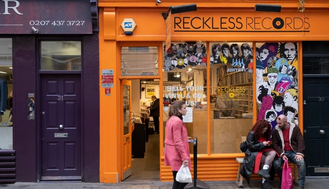 Słynny sklep Reckless Records, uchwycony na okładce albumu Oasis "What’s The Story? 