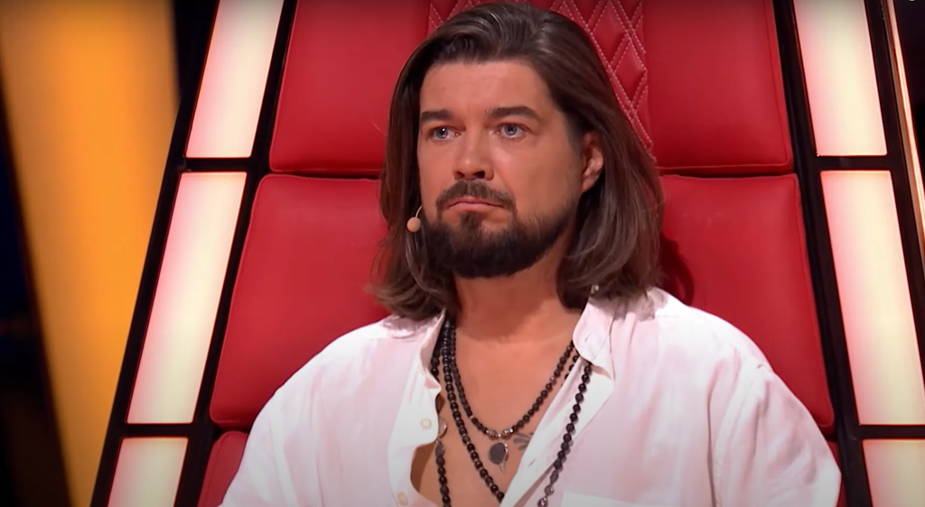 Tomasz Szczepanik w "The Voice Senior" nie mógł oderwać wzroku od Bożeny Mazowieckiej