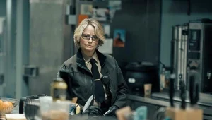 Jodie Foster w scenie z serialu "Detektyw"
