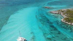 Odkrywanie raju: Żeglowanie po Bahamach, Grecji i Tajlandii