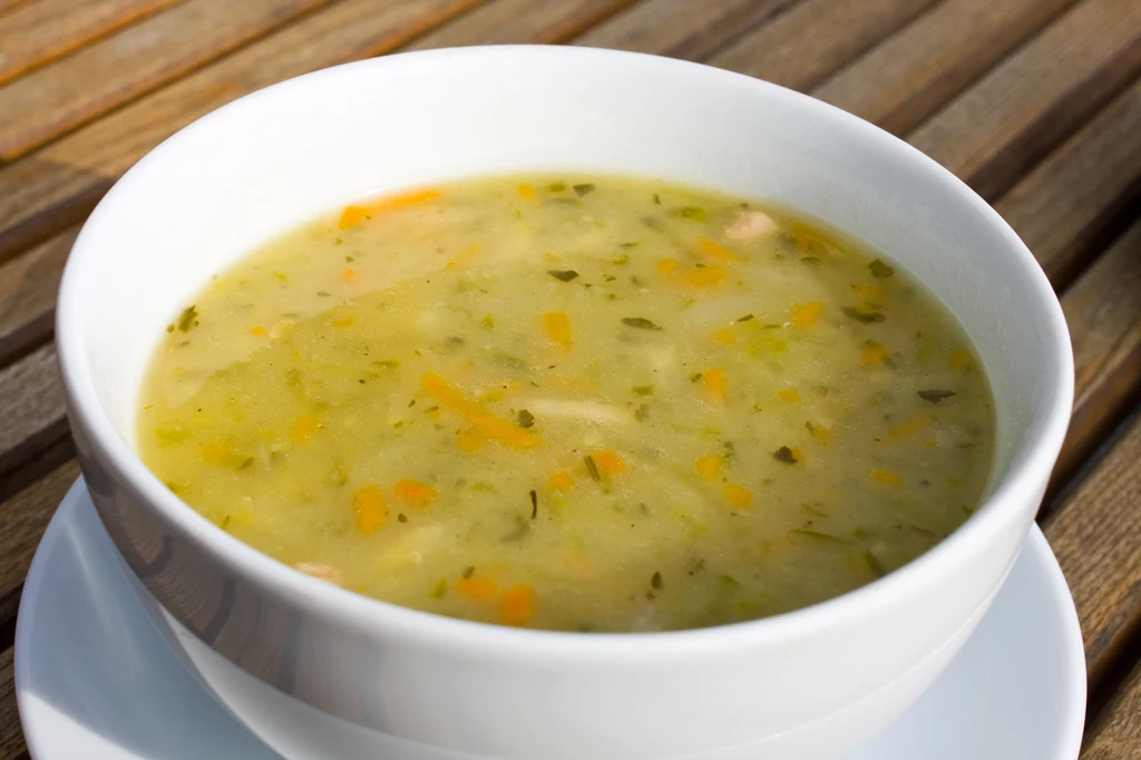 Jak przyrządzić wyborną zupę ogórkową?