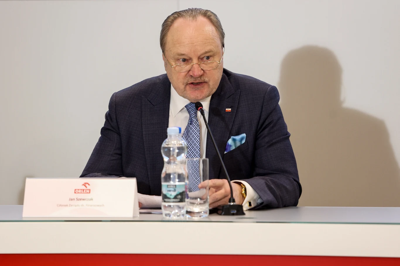 Jan Szewczak rezygnuje z funkcji członka zarządu Orlenu Jan Szewczak rezygnuje z funkcji członka zarządu Orlenu