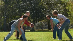 Kadr z filmu "Bracia ze stali"