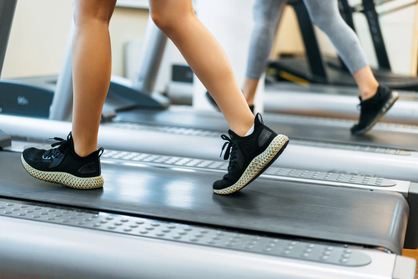 Warto zacząć korzystać z bieżni. Między innymi serce lubi taki wysiłek Warto zacząć korzystać z bieżni. Między innymi serce lubi taki wysiłek