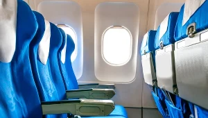Zastanawiałeś się, dlaczego fotele w samolocie są niebieskie? To nie przypadek 