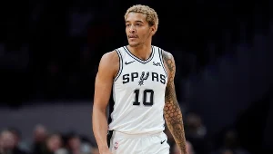 Jeremy Sochan zbiera pozytywne recenzje za grę w obecnym sezonie