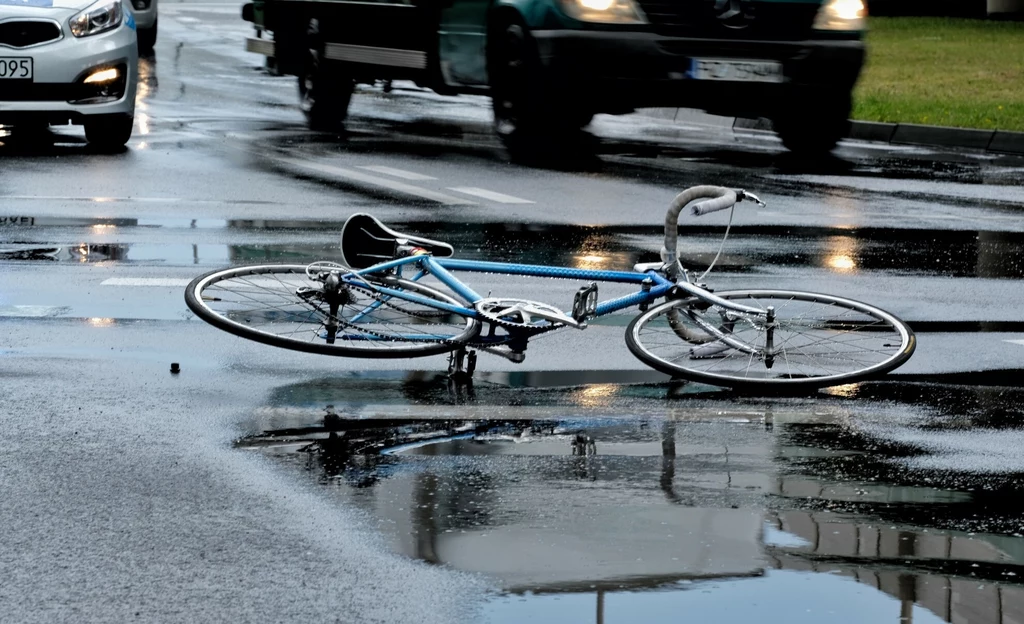 Rowerzystka wymusiła pierwszeństwo, ale to nie jej sąd przypisał wyłączną winę za wypadek (fot. ilustracyjne)