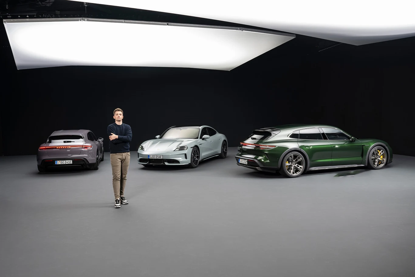 Nowe Porsche Taycan znowu podnosi poprzeczkę. Niebawem poznamy polskie ceny Nowe Porsche Taycan znowu podnosi poprzeczkę. Niebawem poznamy polskie ceny