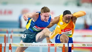 Jakub Szymański w walce z Lorenzo Simonellim. Polak wygrał Orlen Copernicus Cup