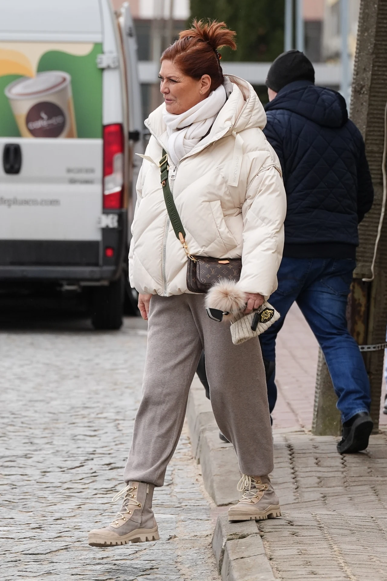 Katarzyna Dowbor w czasie wolnym od pracy preferuje wygodne, luźne ubrania Katarzyna Dowbor w czasie wolnym od pracy preferuje wygodne, luźne ubrania