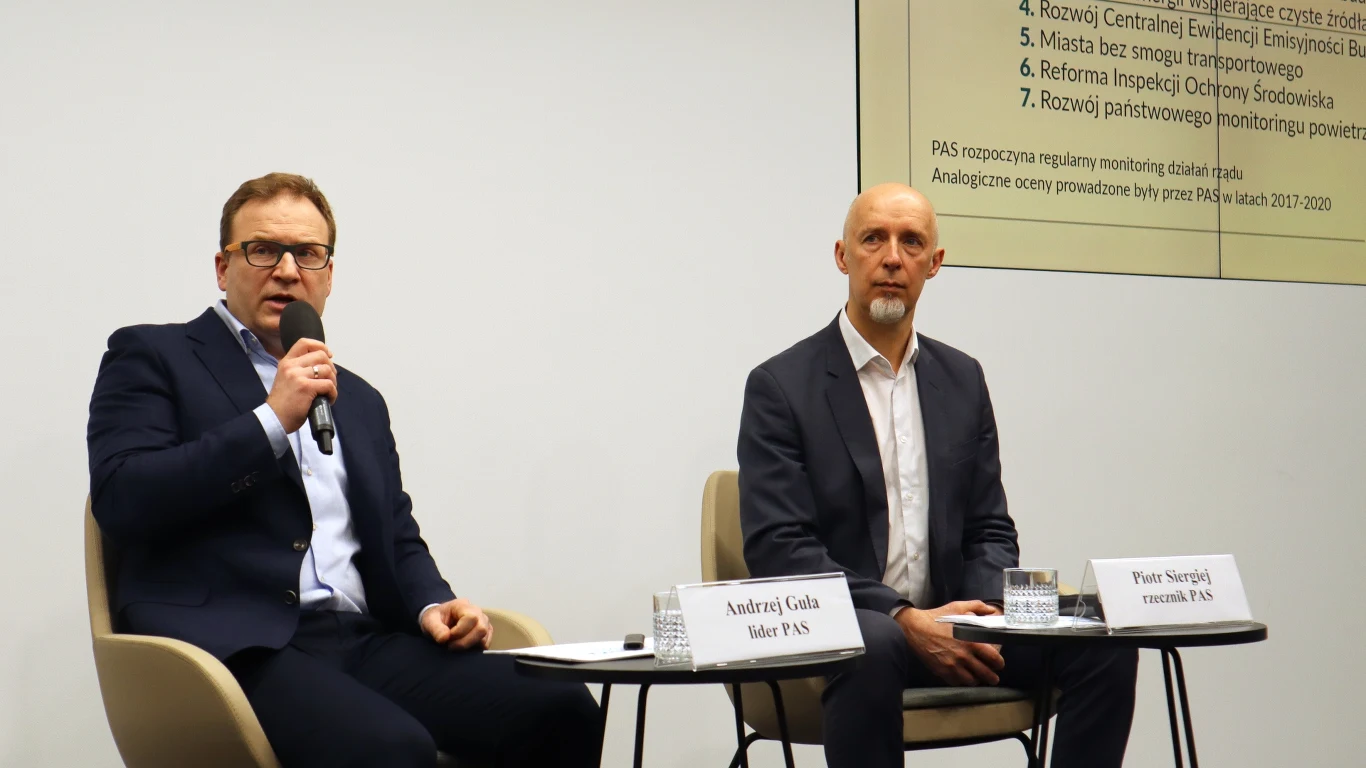 Polski Alarm Smogowy przedstawił 7 zadań dla rządu pod kątem walki ze smogiem. Jak wyliczono, ich spełnienie pozwoli ograniczyć liczbę zgonów w Polsce o 21 tys. rocznie