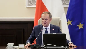 KPRM poszła na zakupy. Chodzi o zaopatrzenie rządowych lodówek