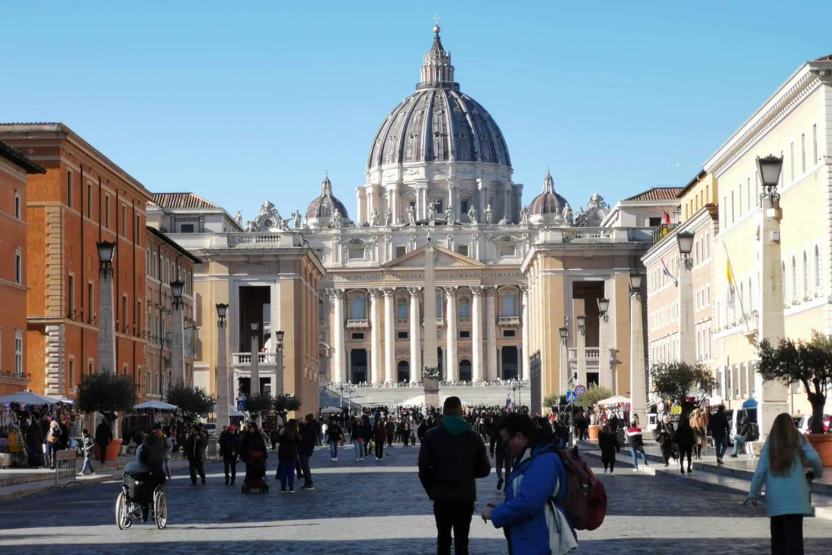 Bazylika św. Piotra w centrum Watykanu/ archiwum autora Bazylika św. Piotra w centrum Watykanu/ archiwum autora