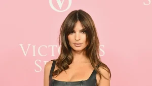 Emily Ratajkowski