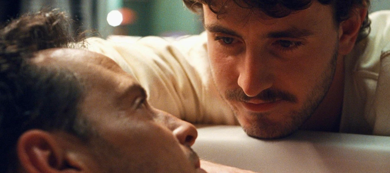 Andrew Scott i Paul Mescal w filmie "Dobrzy nieznajomi"