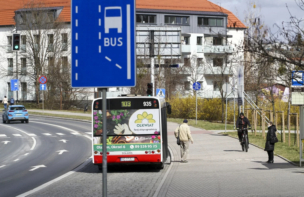 Samochody elektryczne mogą jeździć buspasem.