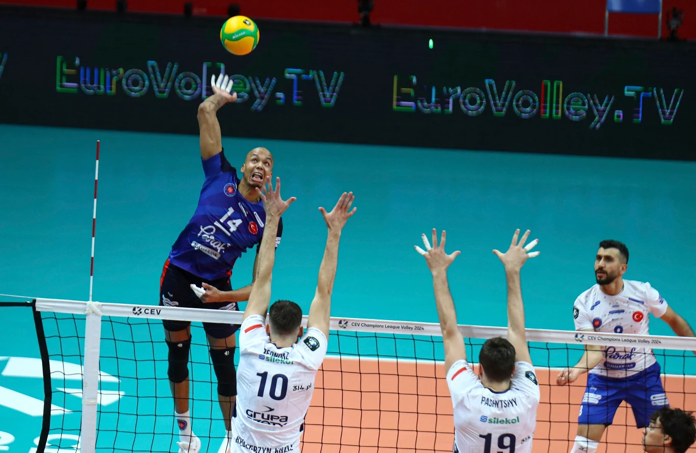 Nimir Abdel-Aziz w ataku