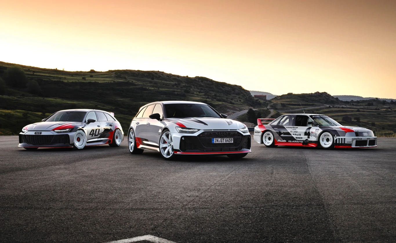 Od lewej: Audi RS6 GTO concept, Audi RS 6 Avant GT i Audi 90 quattro IMSA GTO z 1989 roku Od lewej: Audi RS6 GTO concept, Audi RS 6 Avant GT i Audi 90 quattro IMSA GTO z 1989 roku