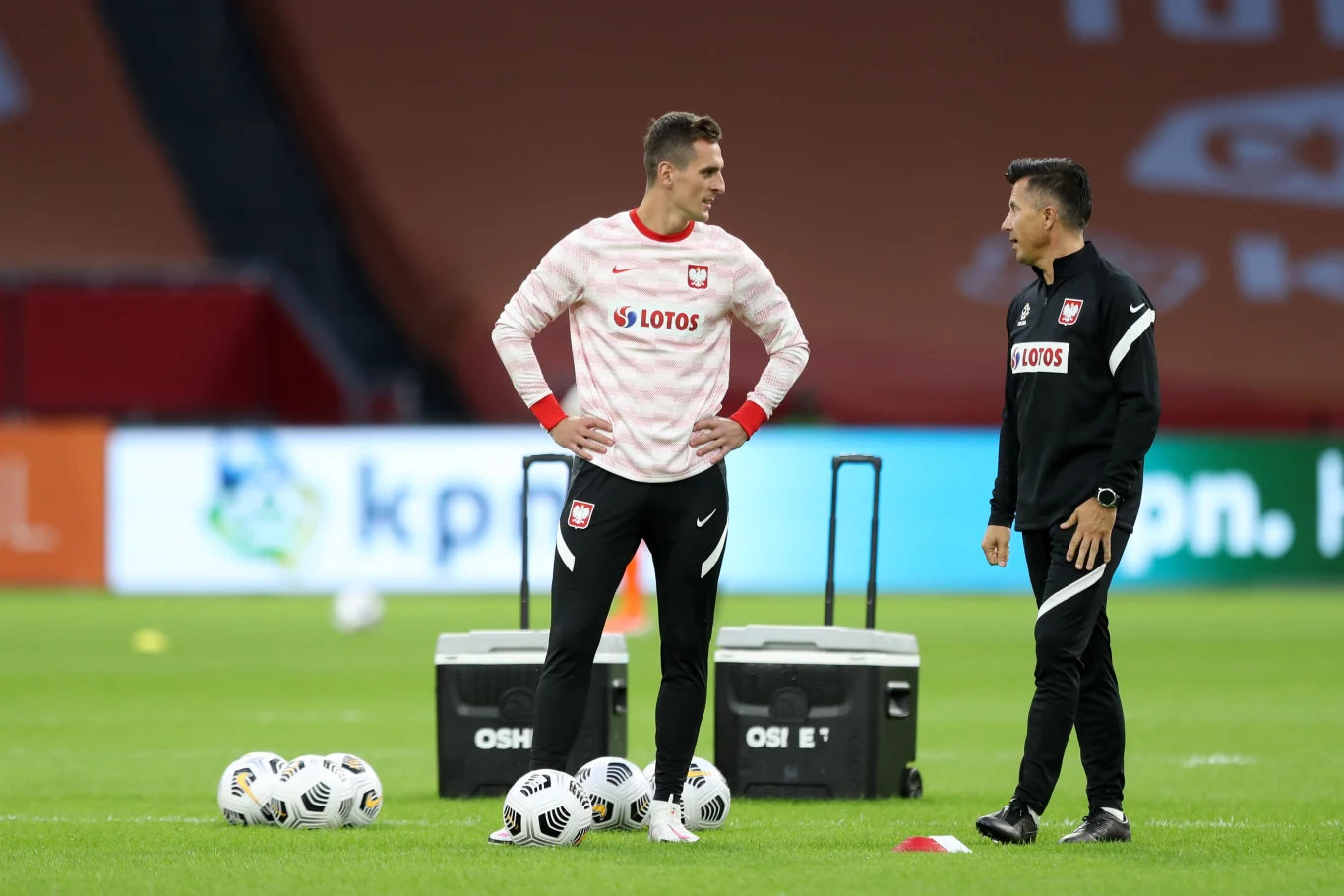 Radosław Gilewicz i Arkadiusz Milik podczas treningu reprezentacji Polski Radosław Gilewicz i Arkadiusz Milik podczas treningu reprezentacji Polski