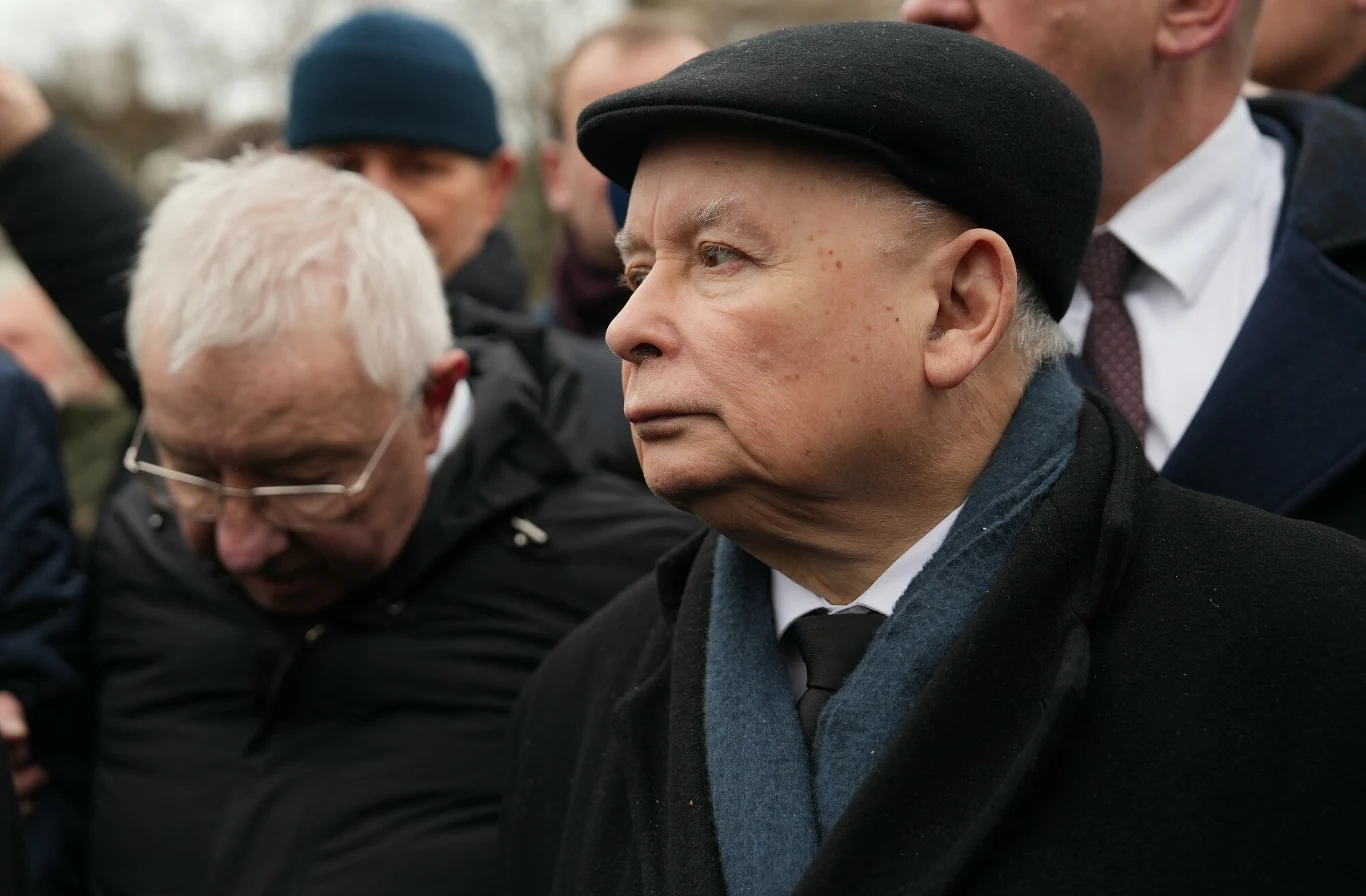 Prezes PiS-u Jarosław Kaczyński jest coraz mocniej obwiniany za trawiący partię kryzys Prezes PiS-u Jarosław Kaczyński jest coraz mocniej obwiniany za trawiący partię kryzys