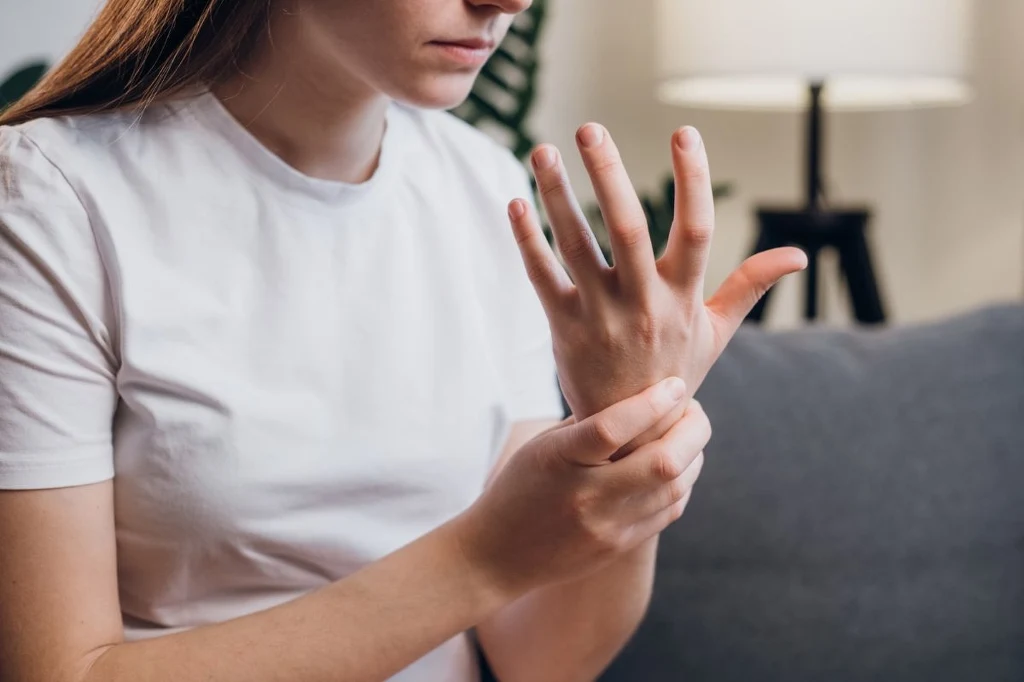 Pierwszym sygnałem, że w kości dzieje się coś niedobrego, bywa ból, który nie mija nawet po lekach przeciwbólowych