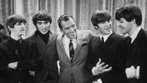 The Beatles i Ed Sullivan po historycznym występie w amerykańskiej telewizji
