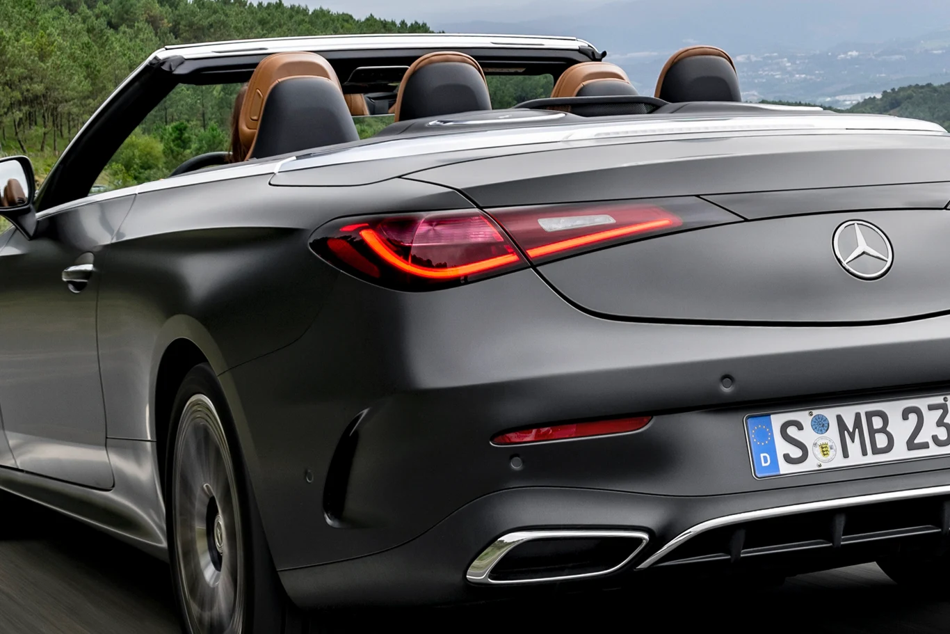 Mercedes CLE Cabriolet wjeżdża do Polski. Wiemy, ile kosztuje wiatr we włosach Mercedes CLE Cabriolet wjeżdża do Polski. Wiemy, ile kosztuje wiatr we włosach