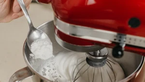 Piana z białek nie chce się ubić? Wystarczy, że wyeliminujesz ten błąd