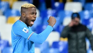 To się dzieje. Victor Osimhen ma negocjować z gigantem