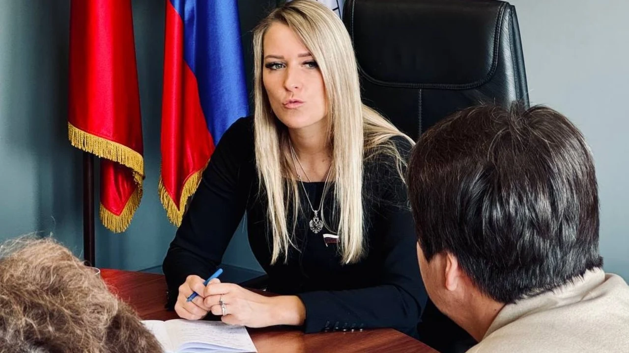 Jana Lantratowa deputowana rosyjskiej Dumy Państwowej Jana Lantratowa deputowana rosyjskiej Dumy Państwowej