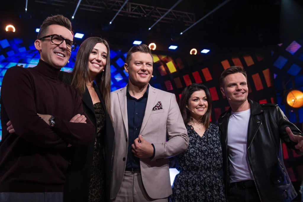 Maciej Kurzajewski, Izabella Krzan, Rafal Brzozowski, Katarzyna Cichopek, Marcin Hakiel w programie "Jaka to melodia"