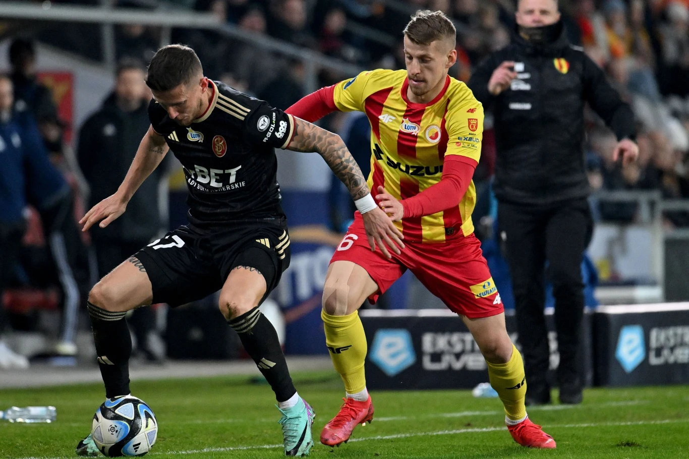 Mecz Korony Kielce z ŁKS-em Łódź obfitował w wiele walki