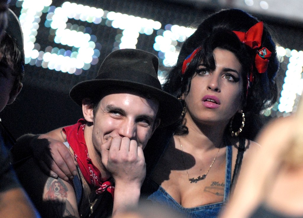 Amy Winehouse i Blake Fielder-Civil byli w sobie szaleńczo zakochani, a przy okazji nawzajem się wyniszczali