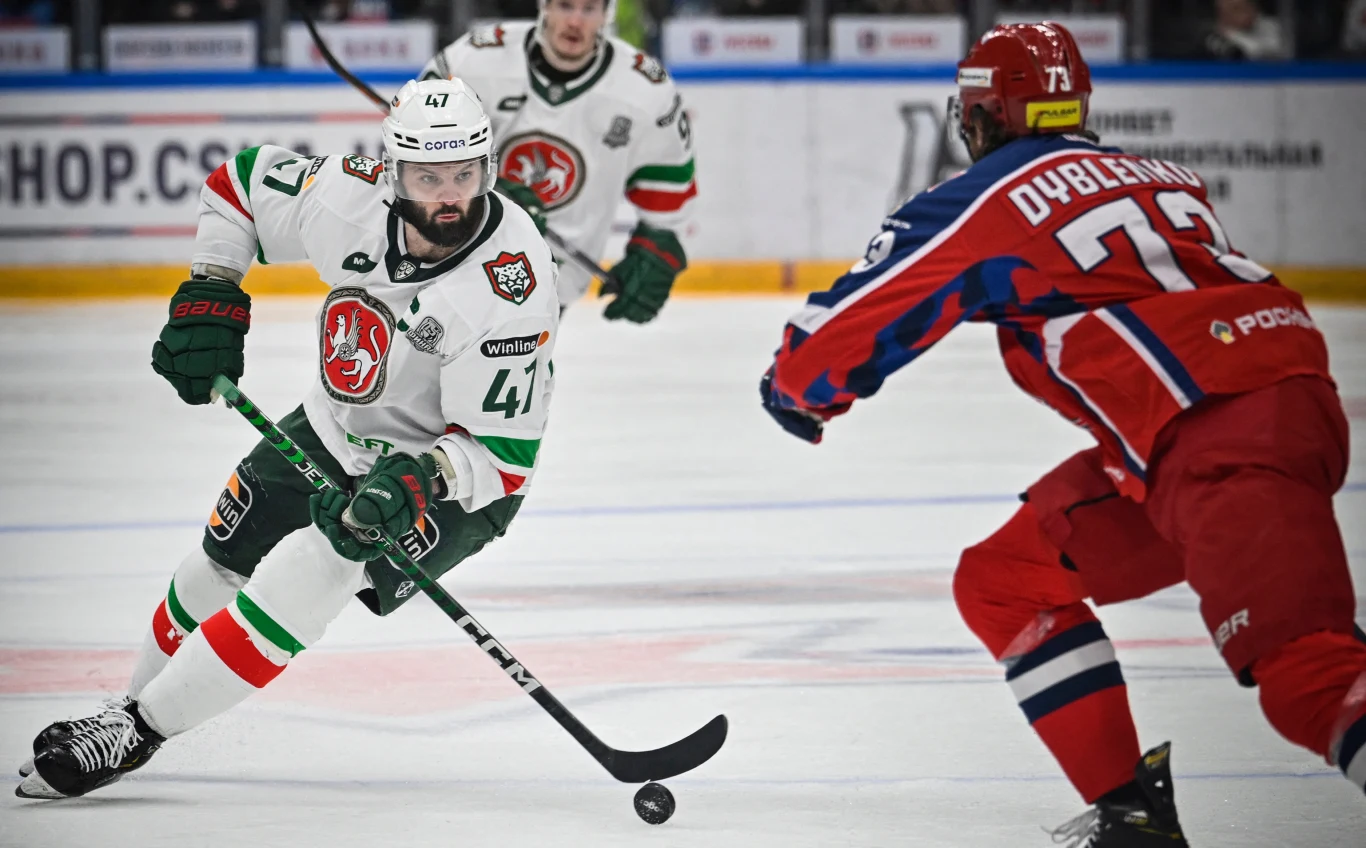 Spotkanie KHL pomiędzy Akbars Kazań i CSKA Moskwa Spotkanie KHL pomiędzy Akbars Kazań i CSKA Moskwa