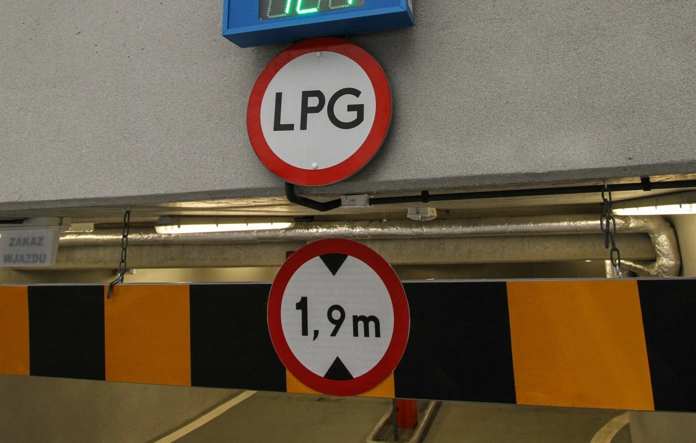 Czy za złamanie zakazu wjazdu dla pojazdów z LPG grozi mandat? Czy za złamanie zakazu wjazdu dla pojazdów z LPG grozi mandat?