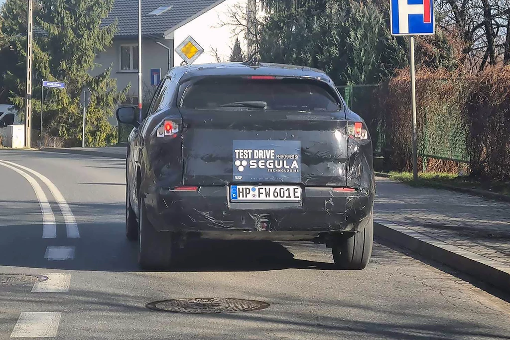 Tajemnicze auto przyłapane na polskich drogach. Co to za model?  Fot. czytelnik 